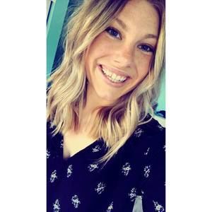 Meet your Posher, Alexis